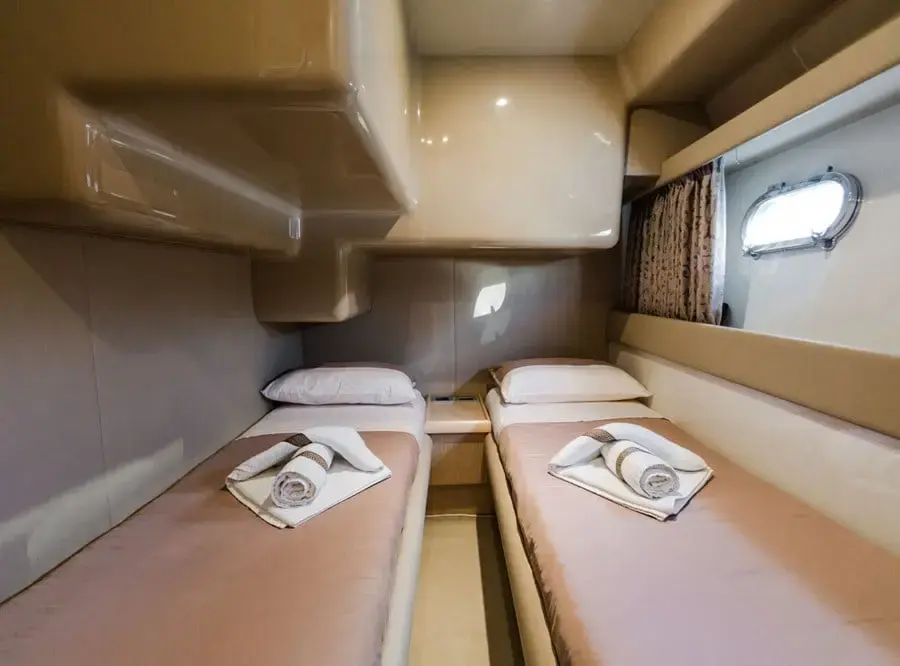 Thumbnail von Ferretti Yachts 460 02-00100