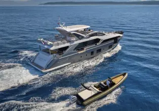 Thumbnail von Azimut Grande 27M Aluminia Too