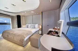 Thumbnail von Azimut Grande 27M Aluminia Too