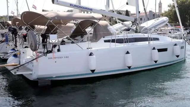 Jeanneau Sun Odyssey 380
