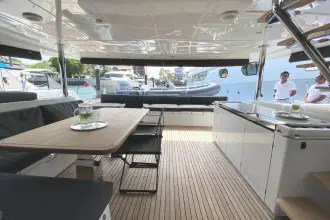 Thumbnail von Lagoon 630 9987810