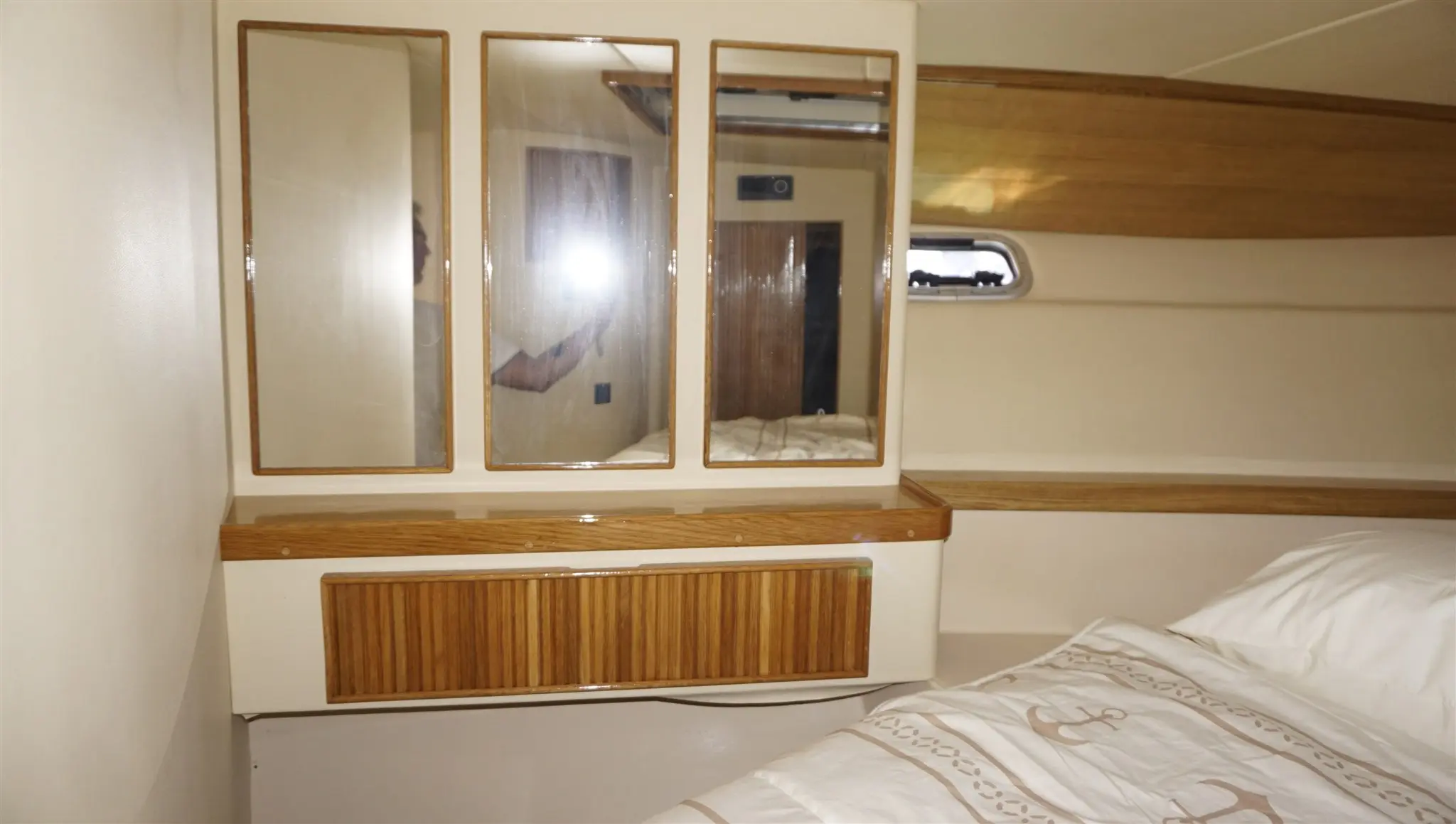 Thumbnail von Bertram 37