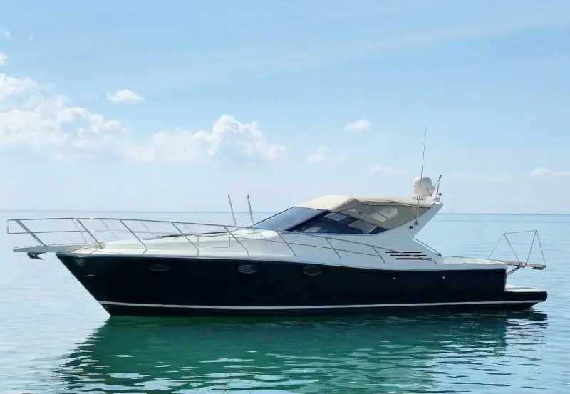 Uniesse 42 Open