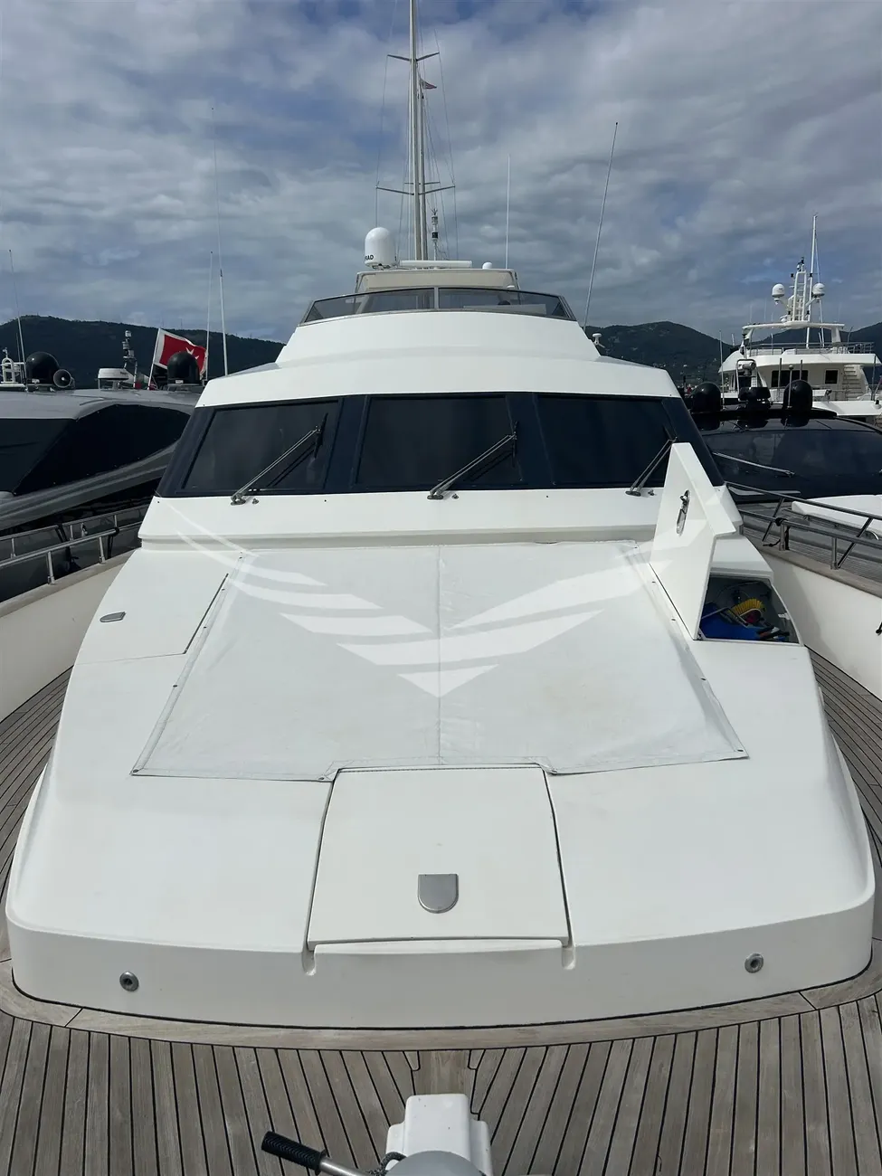 Thumbnail von Falcon 82 S