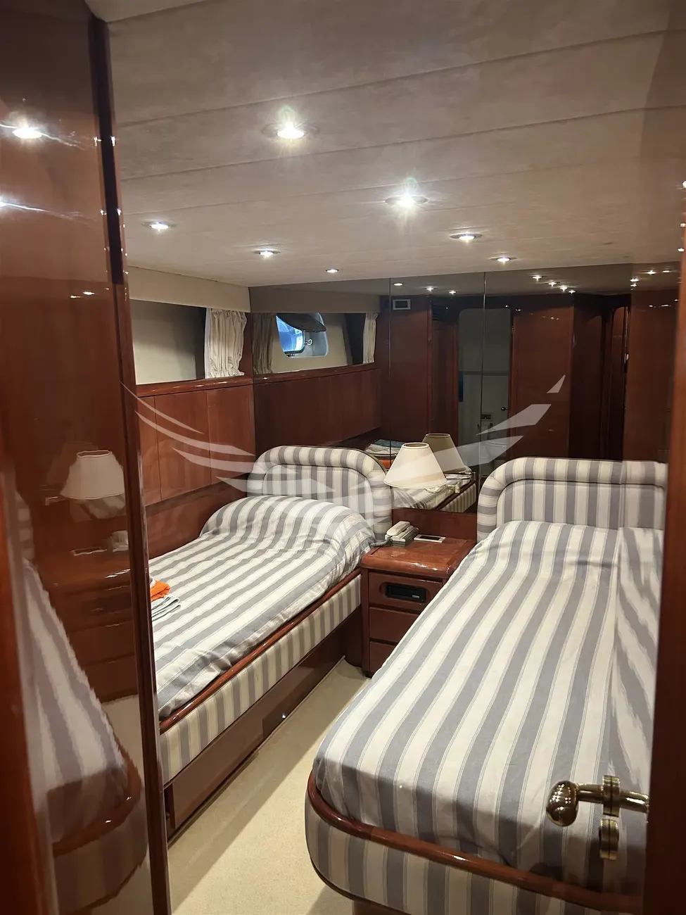 Thumbnail von Falcon 82 S