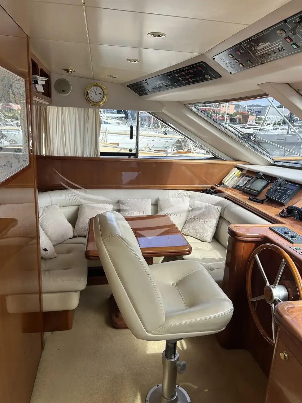 Thumbnail von Falcon 82 S