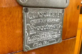 Thumbnail von Consolidated Commuter Company Long Island Express Cruiser