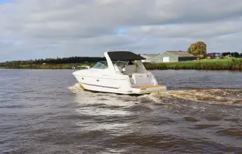 Thumbnail von Cruisers Yachts 370 Express