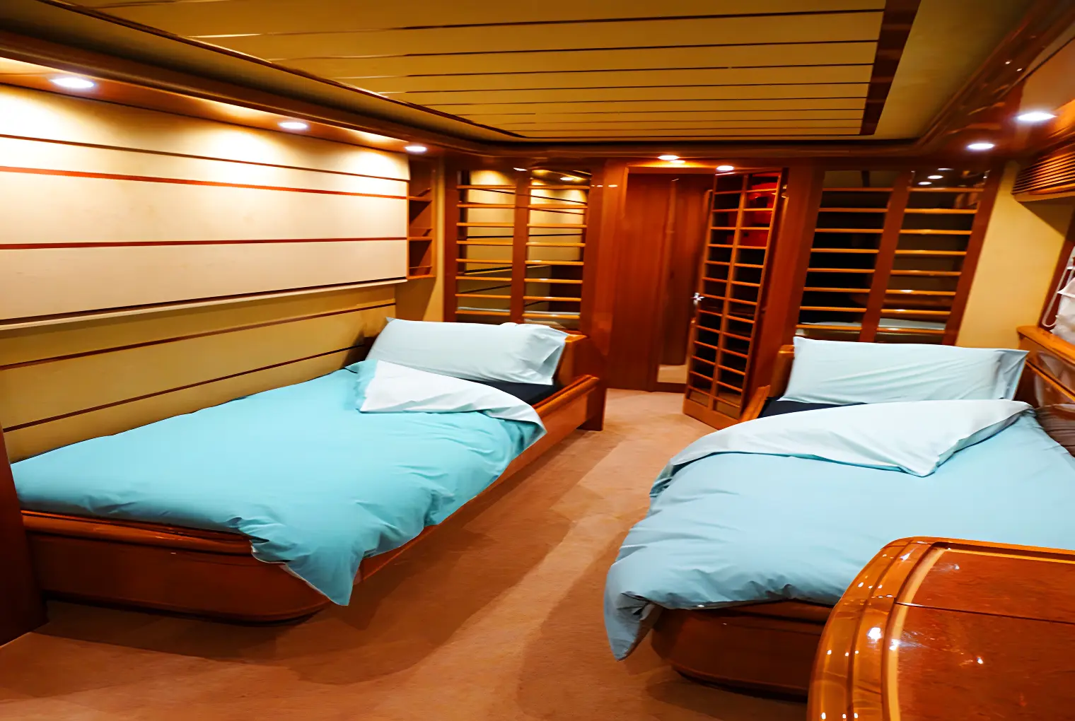 Thumbnail von Custom Line 94 Solo para mí