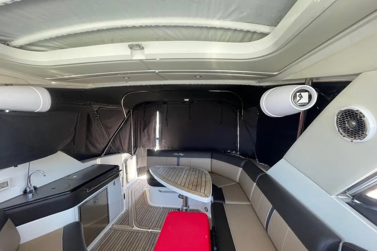 Thumbnail von Sea Ray 320 Sundancer