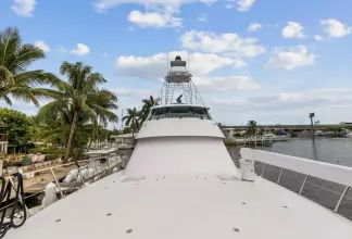 Thumbnail von Hatteras 82 Convertible BELLISSIMA