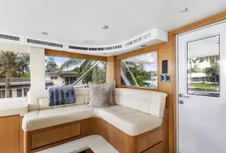 Thumbnail von Hatteras 82 Convertible BELLISSIMA