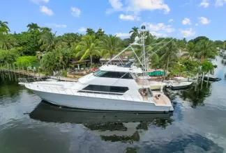 Thumbnail von Hatteras 82 Convertible BELLISSIMA