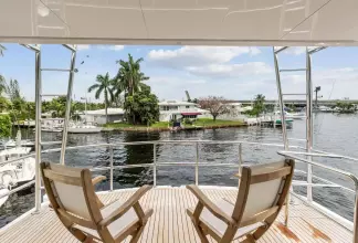 Thumbnail von Hatteras 82 Convertible BELLISSIMA