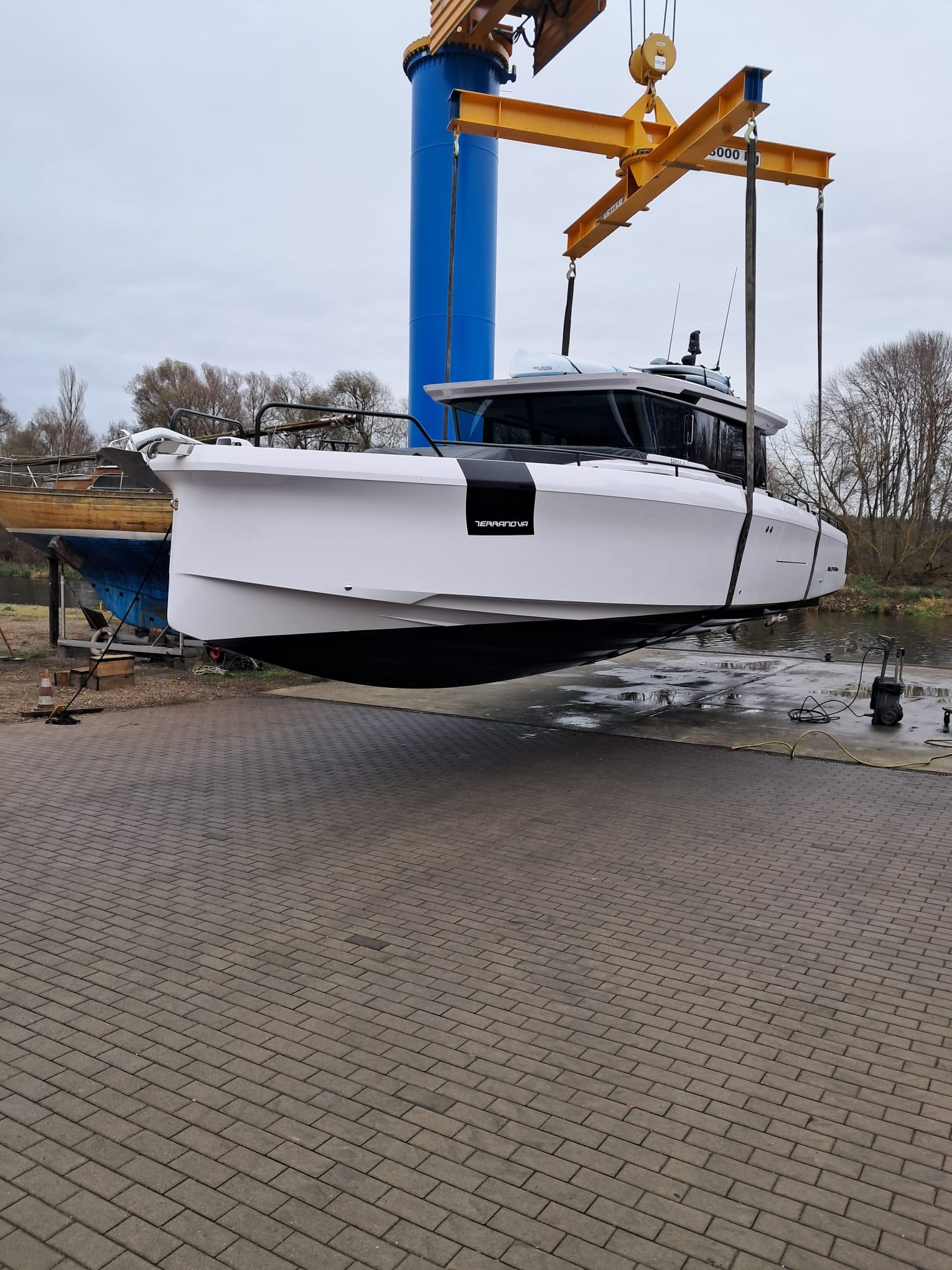 Thumbnail von Axopar 45 Cross Cabin