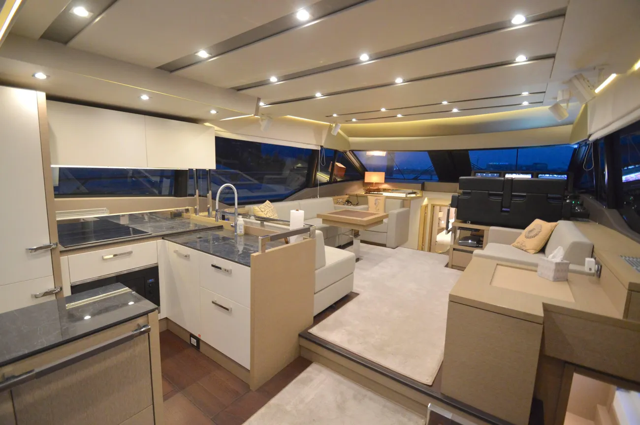 Thumbnail von Prestige 63 2017