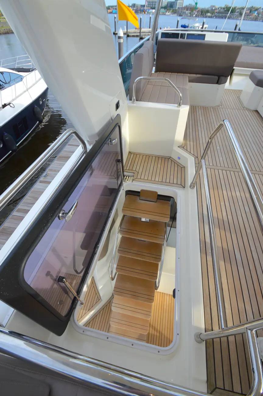 Thumbnail von Prestige 63 2017