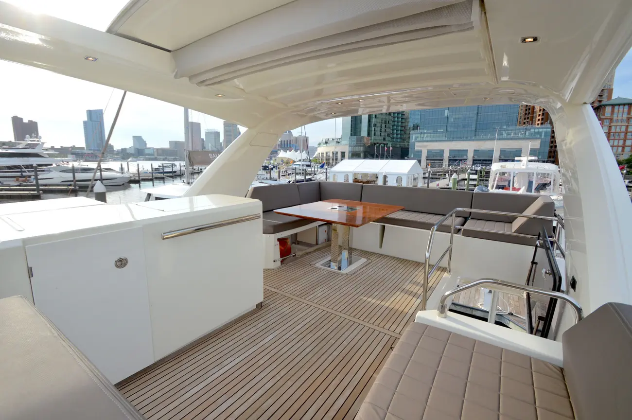 Thumbnail von Prestige 63 2017