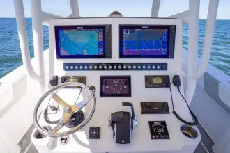 Thumbnail von Reef Runner 340 Center Console