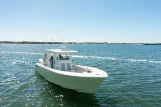 Thumbnail von Reef Runner 340 Center Console