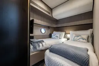 Thumbnail von Azimut 55