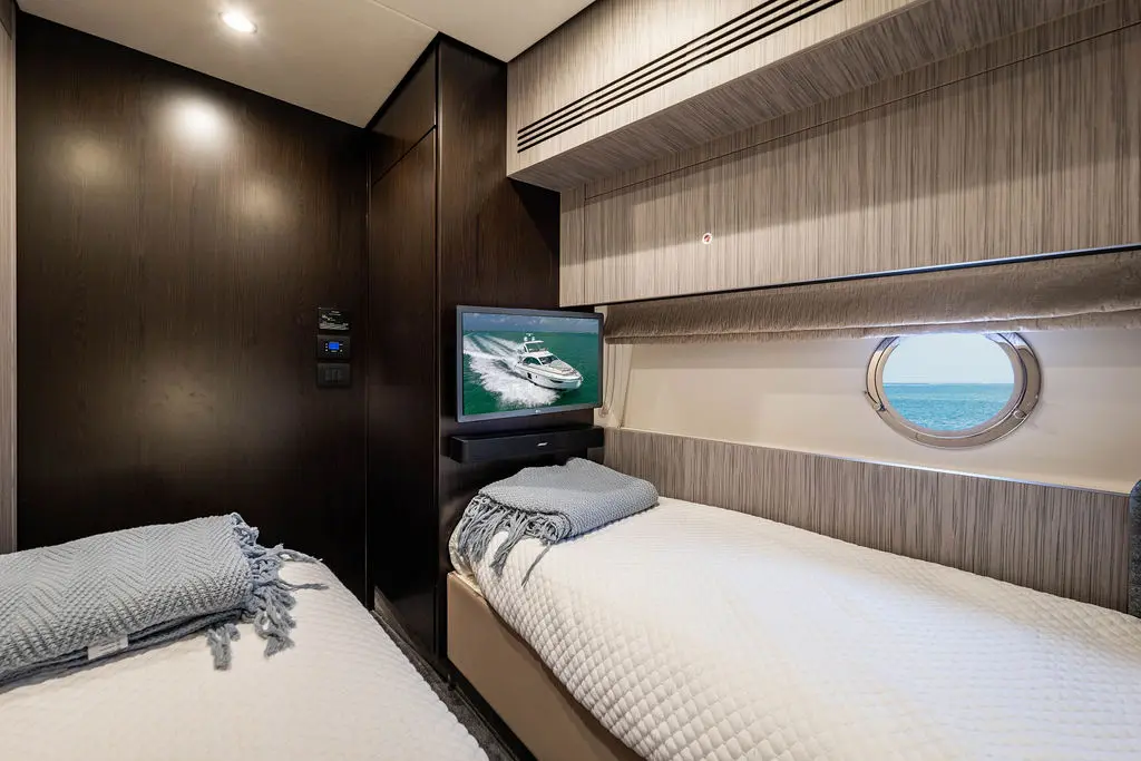 Thumbnail von Azimut 55