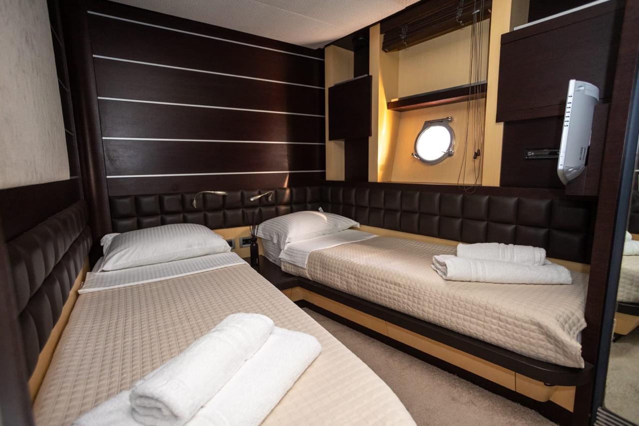 Thumbnail von Azimut 86 S