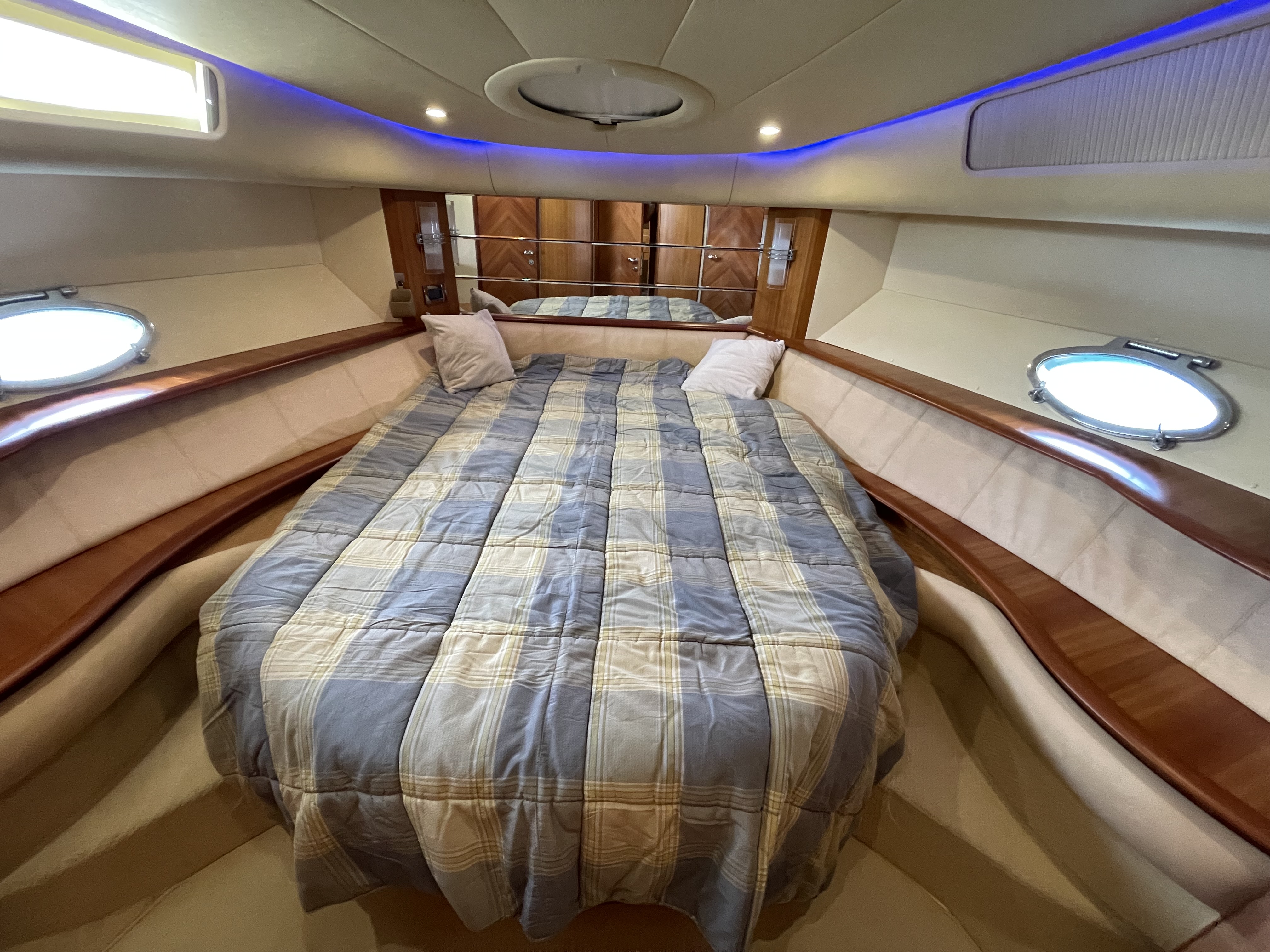 Thumbnail von Azimut 46