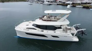 Thumbnail von Aquila 44 Yacht