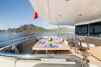 Thumbnail von Sunseeker 116 Yacht King Power