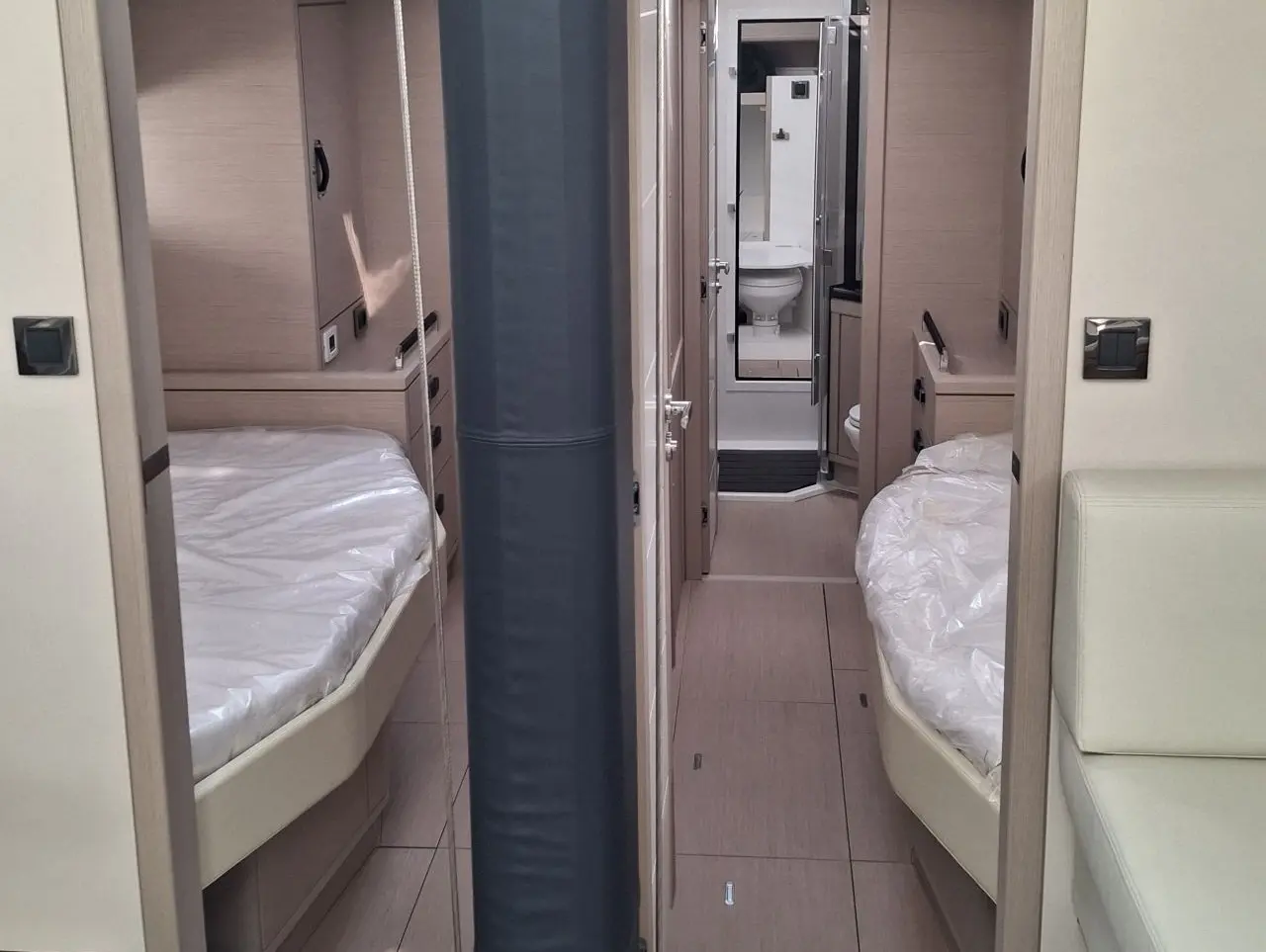 Thumbnail von Jeanneau Yachts 65