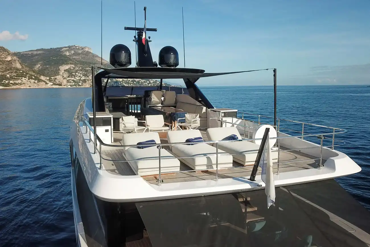 Thumbnail von Ferretti Yachts Infynito 80