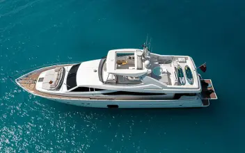 Thumbnail von Ferretti Yachts 830 ONYX