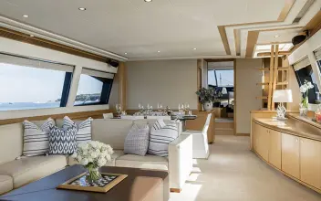 Thumbnail von Ferretti Yachts 830 ONYX