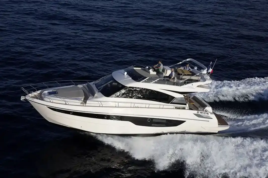 Cayman F520 CAYMAN F520