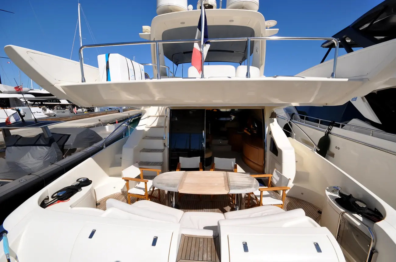 Thumbnail von Azimut 62 AZIMUT 62