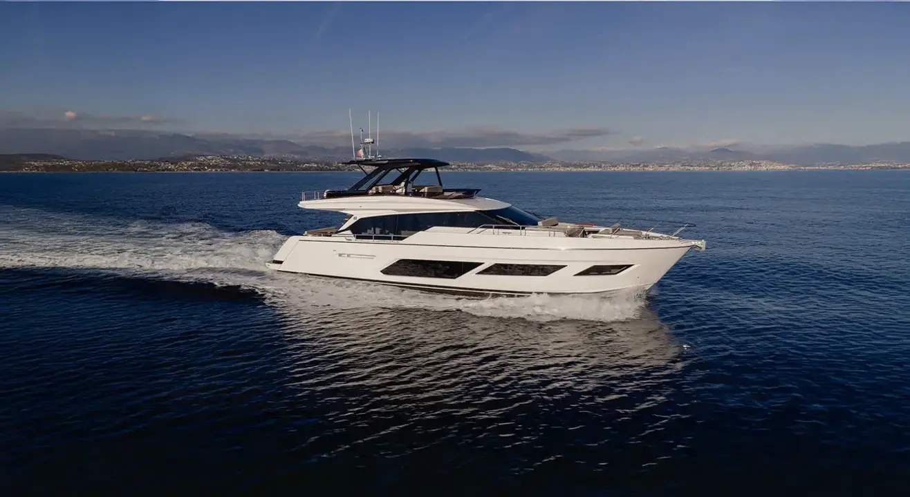 Ferretti Yachts 720 FERRETTI YACHTS 720