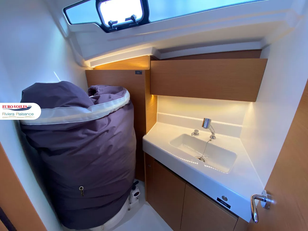 Thumbnail von Jeanneau Sun Odyssey 350