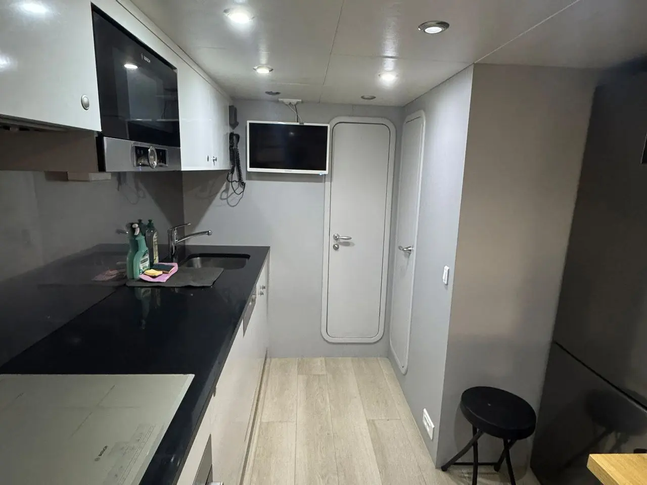 Thumbnail von Sunseeker Predator 82 BLACK ZEN