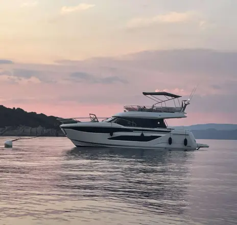 Prestige F4.9 LADY CHARLOTTE 2