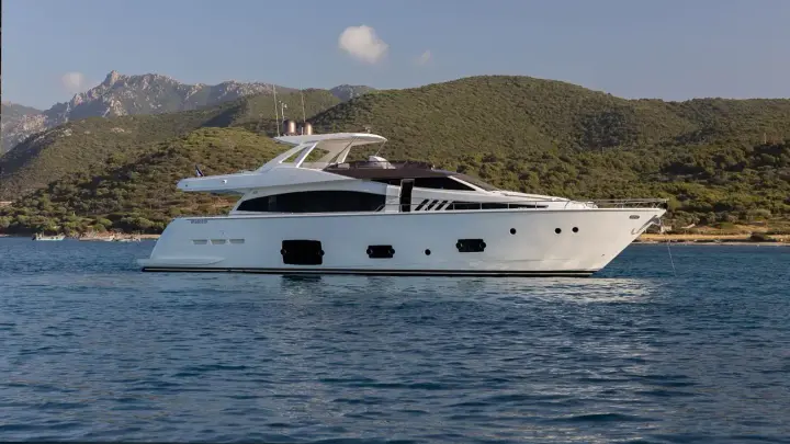 Ferretti Yachts 800 FERRETTI YACHTS 800
