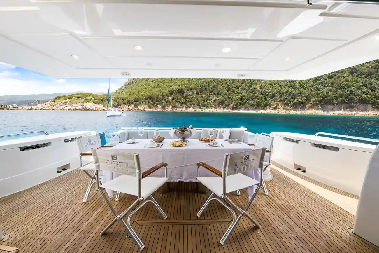 Thumbnail von Ferretti Yachts 800 FERRETTI YACHTS 800