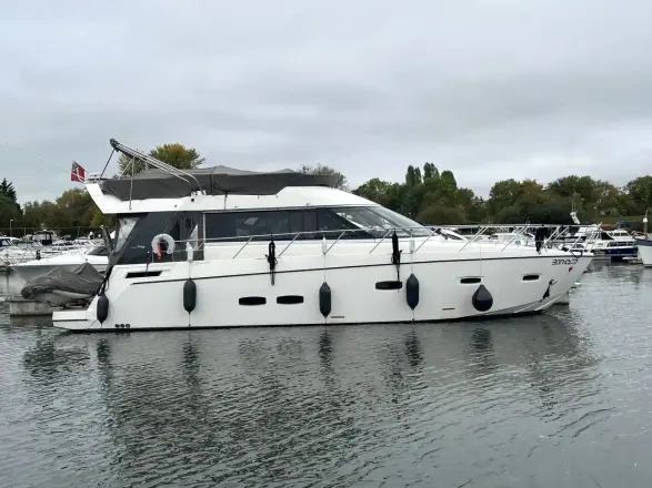 Sealine F46 new listing
