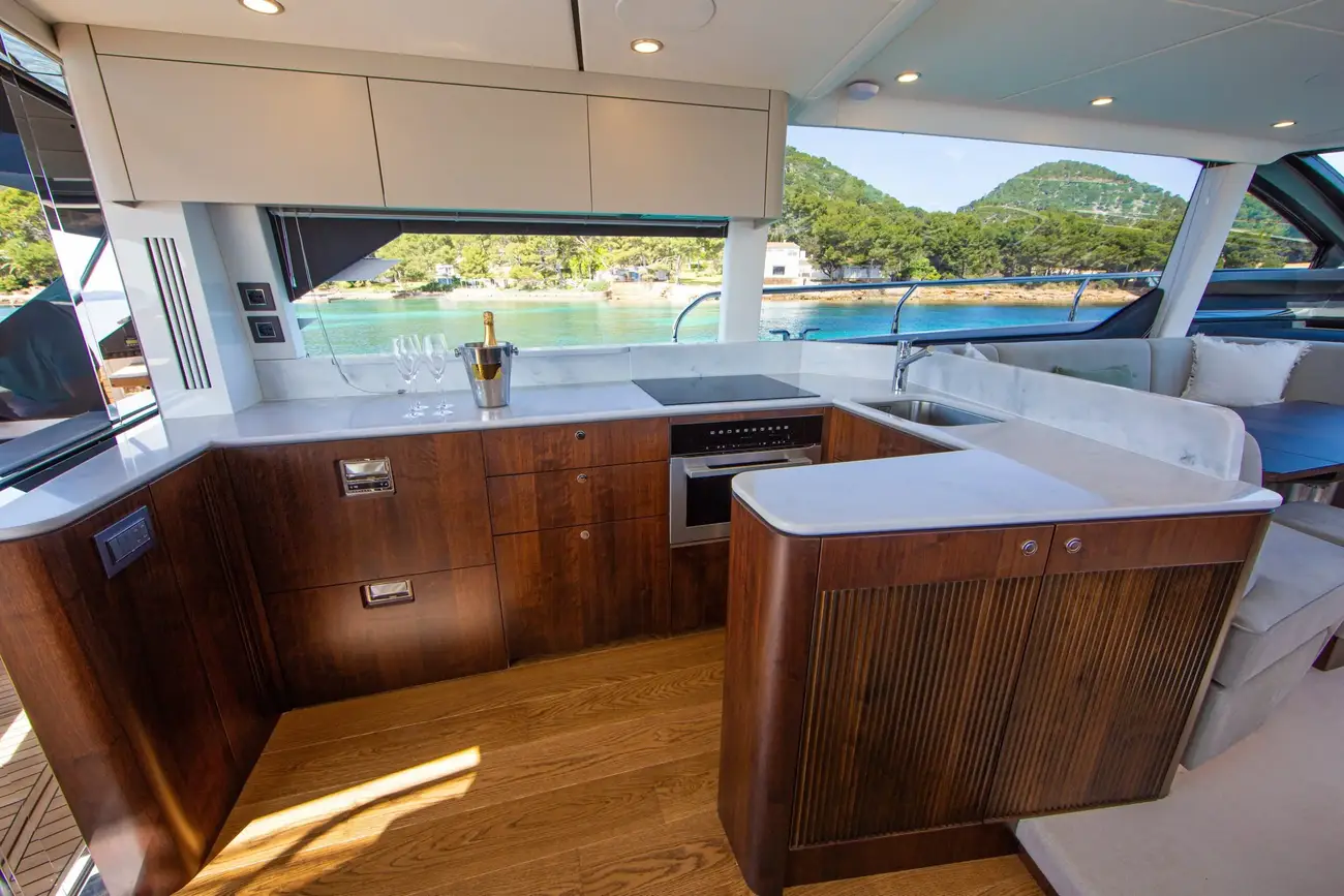 Thumbnail von Fairline Squadron 58