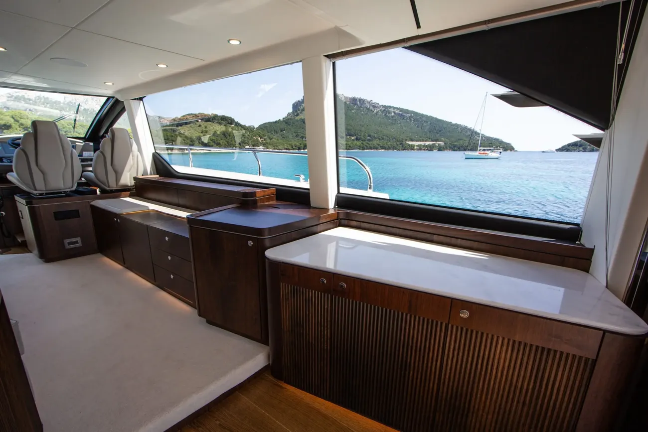 Thumbnail von Fairline Squadron 58