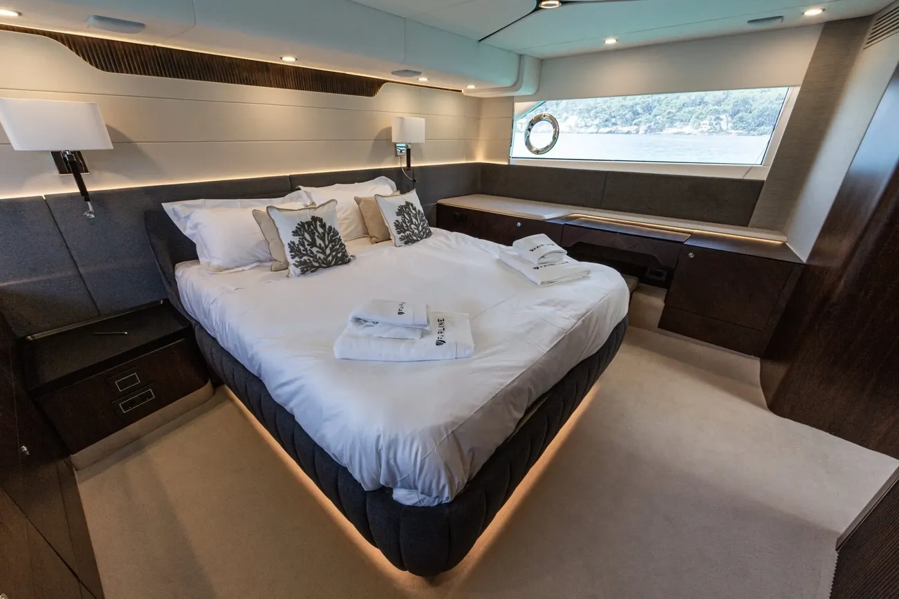 Thumbnail von Fairline Squadron 58