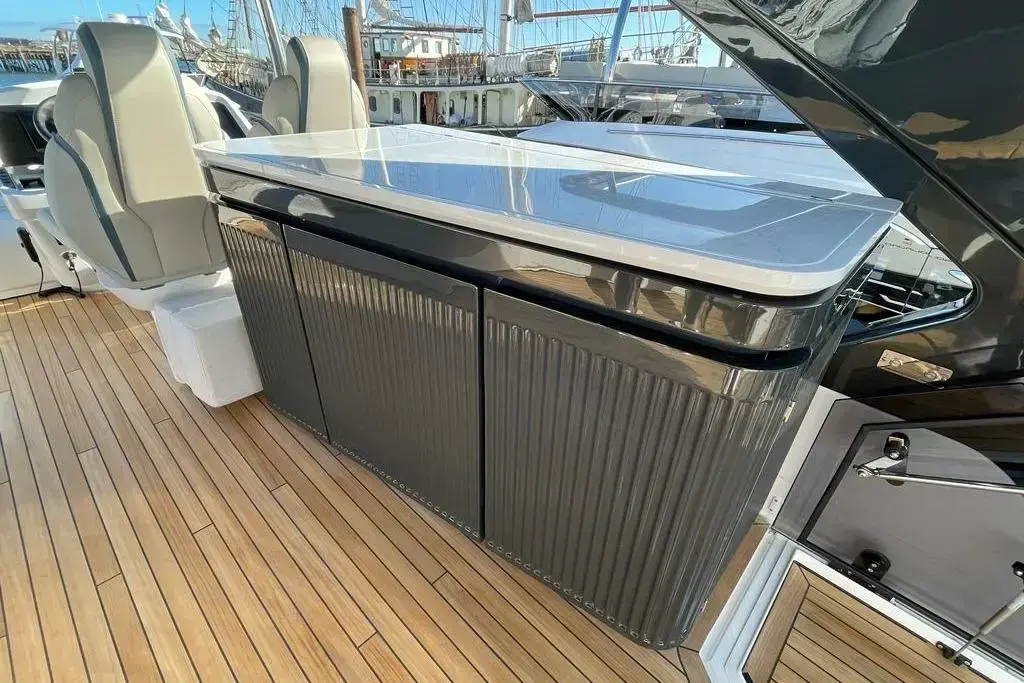 Thumbnail von Fairline Squadron 58 IN STOCK