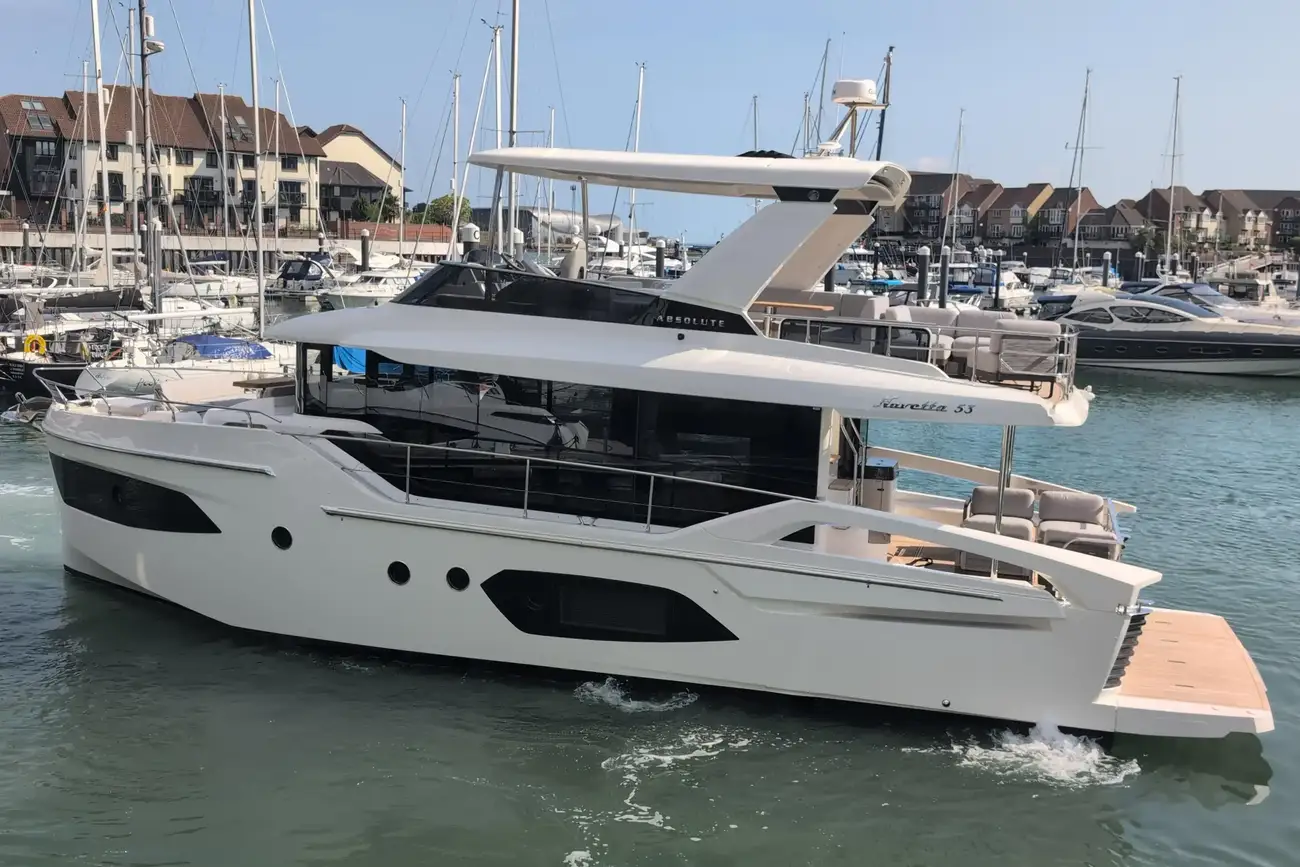 Thumbnail von Absolute Navetta 53 Explore Further