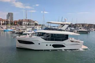 Thumbnail von Absolute Navetta 53 Explore Further