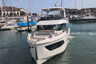 Thumbnail von Absolute Navetta 53 Explore Further